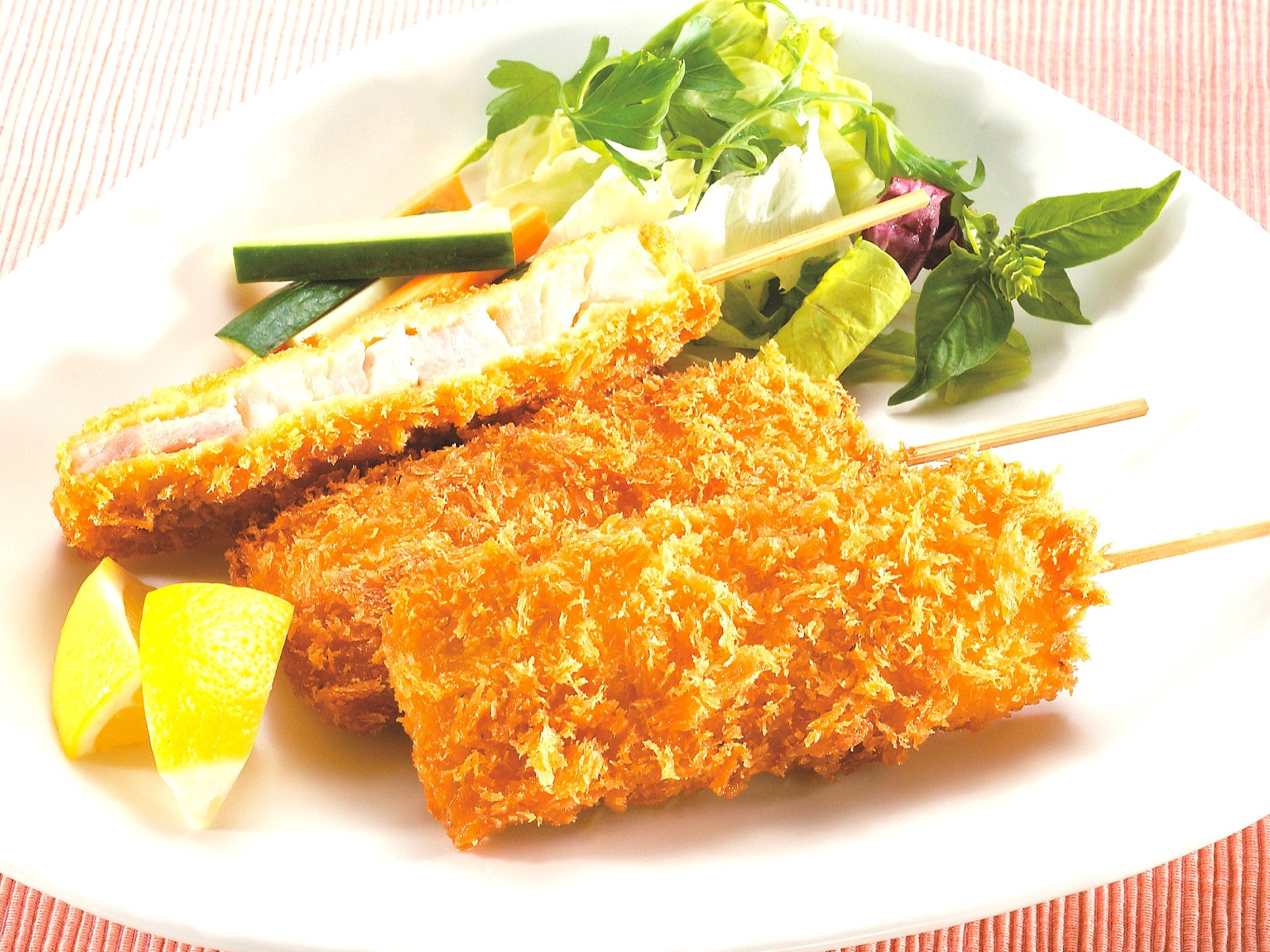 豚ロースと玉ねぎの串カツ６０