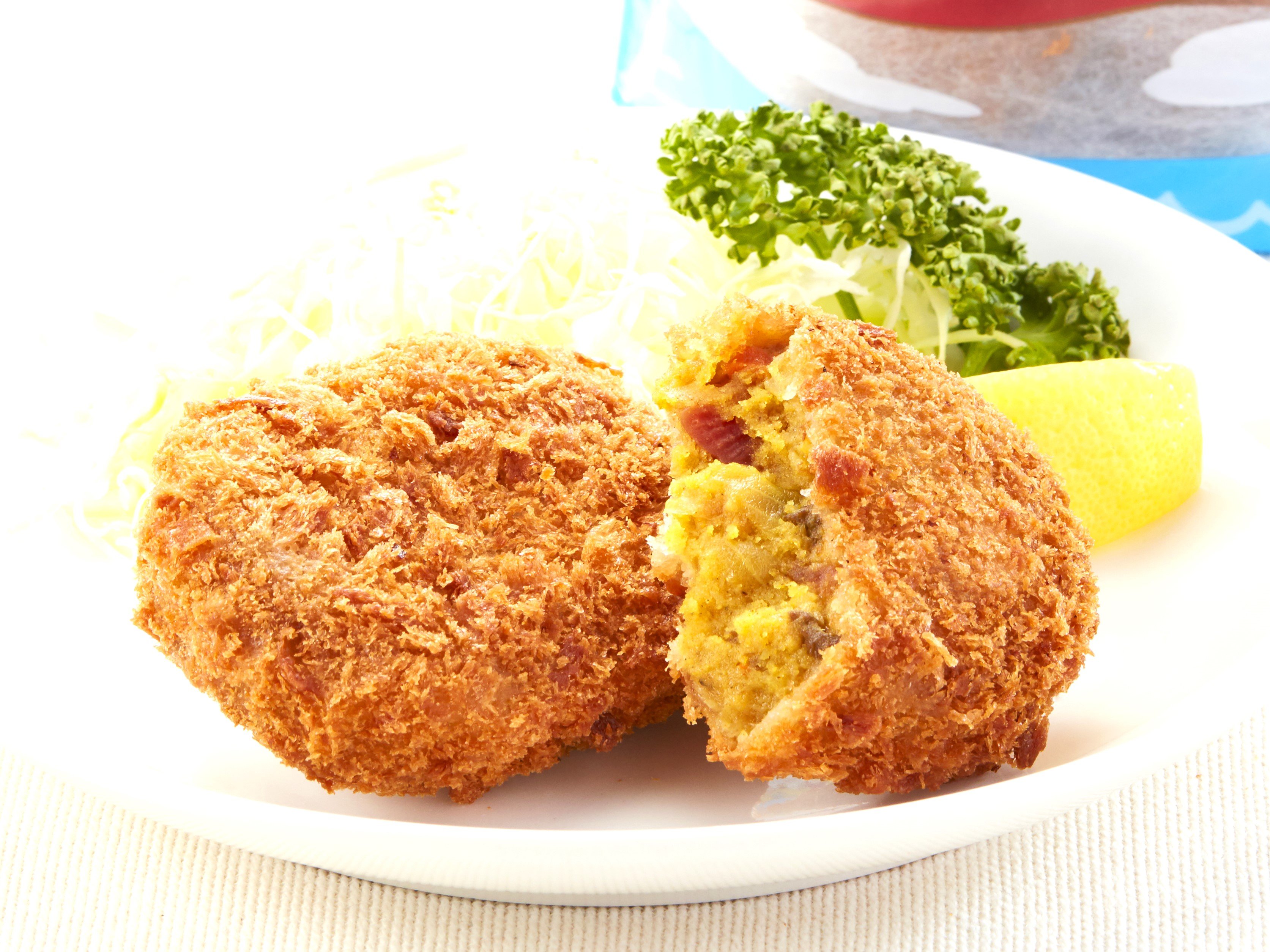 よこすか海軍カレーコロッケ（ＫＢＴ）